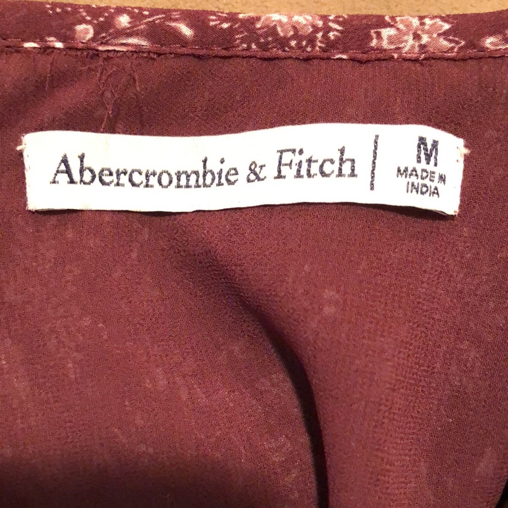 EUC Abercrombie & Fitch size M (juniors) top - Picture 7 of 7